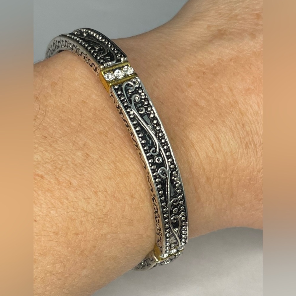 Elegant Silver and Gold Bracelet - Picture 4 of 4